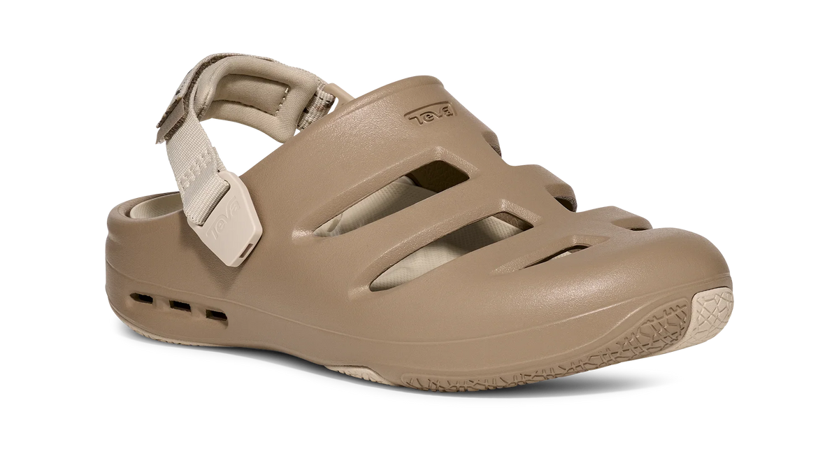 ApreAqua Closed-Toe Water Sandal
